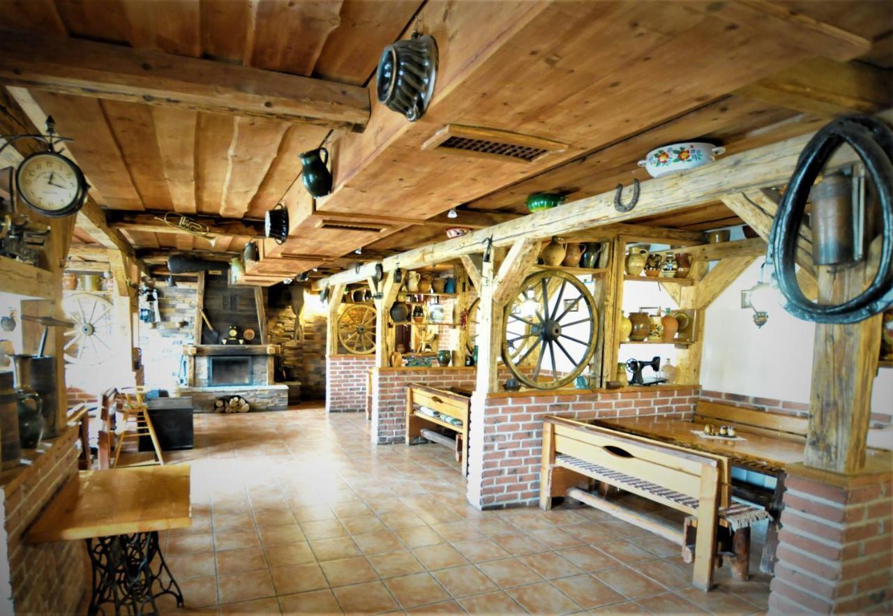 Restauracia Penzion Na Mlyne Stará Turá Εξωτερικό φωτογραφία