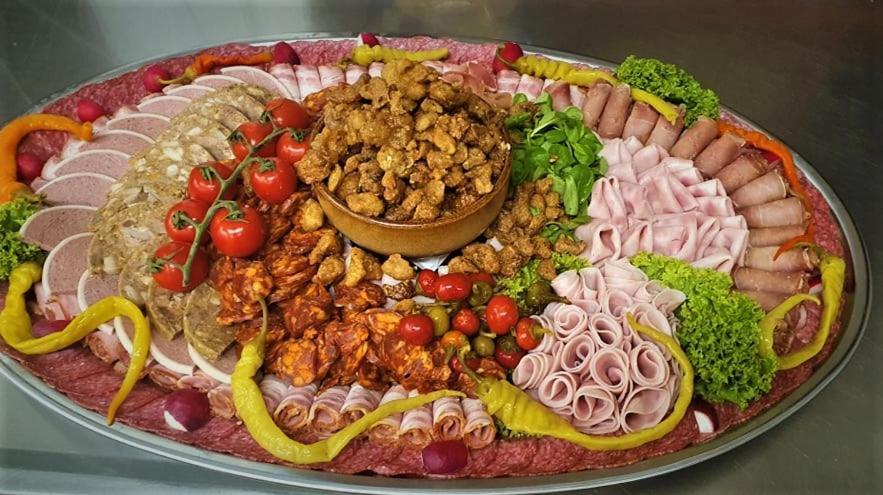 Restauracia Penzion Na Mlyne Stará Turá Εξωτερικό φωτογραφία